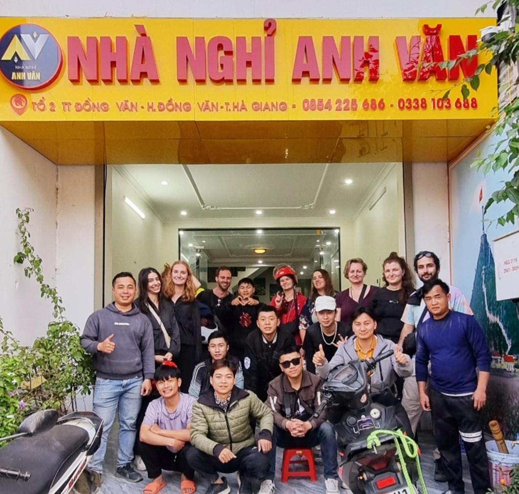 Nha Nghi Anh Van Đồng Văn Esterno foto