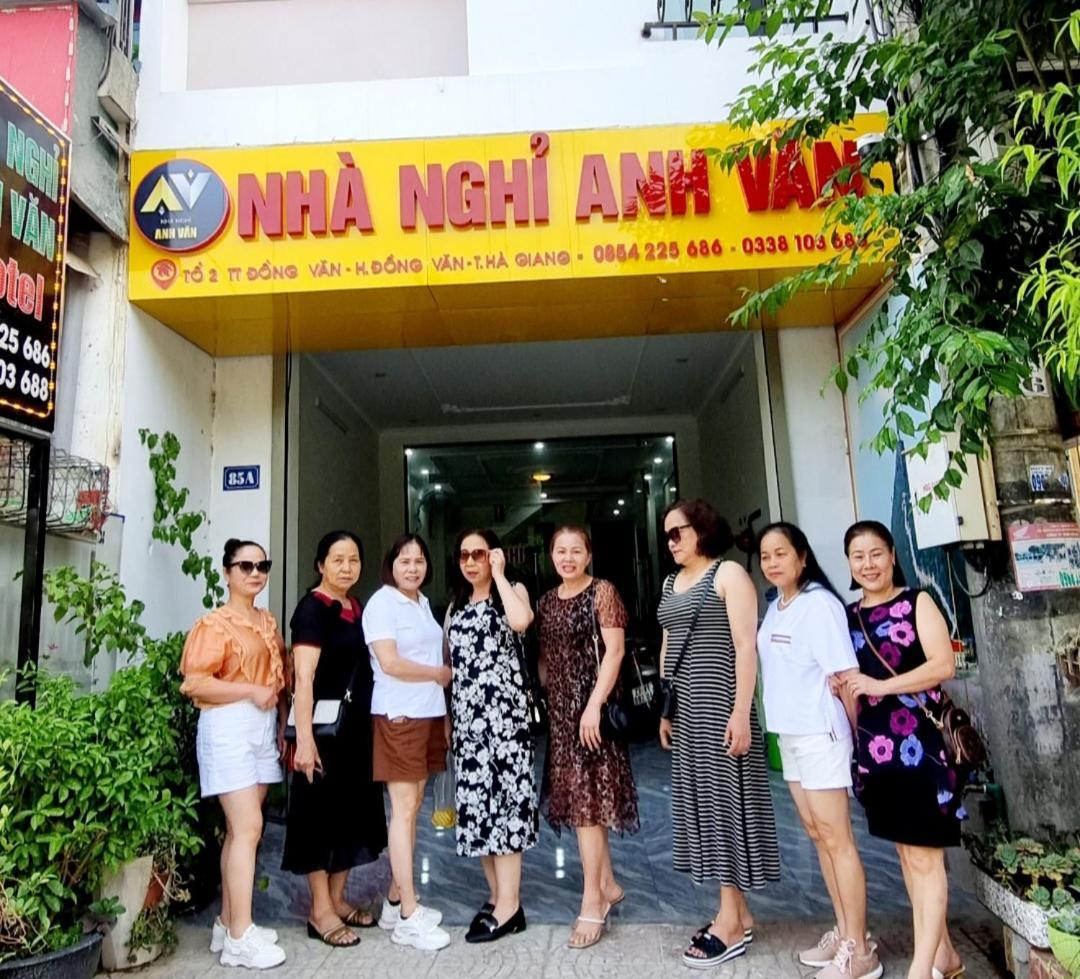 Nha Nghi Anh Van Đồng Văn Esterno foto